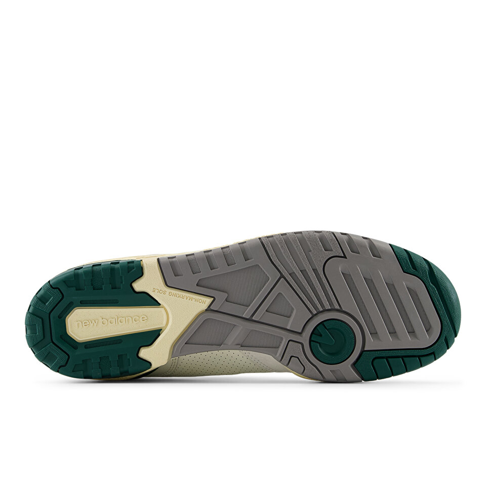 New balance 550 boys running shoes hot sale