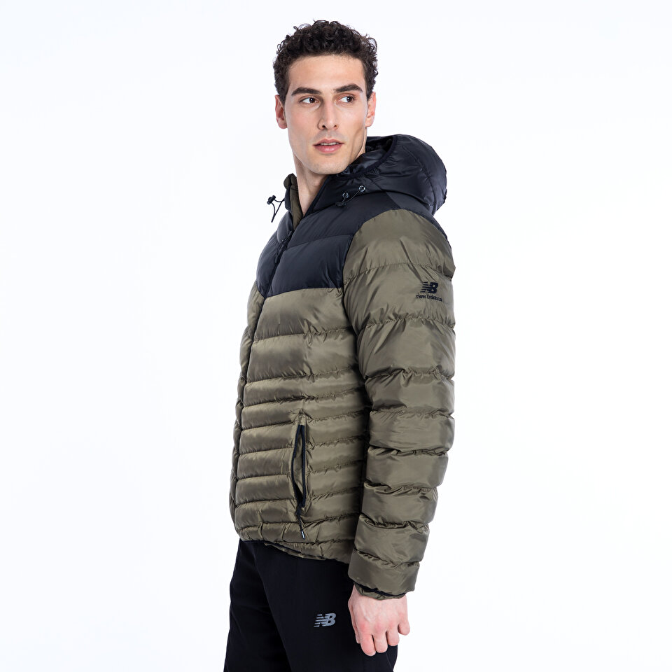 New Balance MNJ3233 Khaki Men Jackets Vests Khaki Men Clothing newbalance