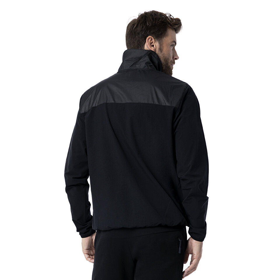 New Balance MNJ3235 Black Men Jackets Vests