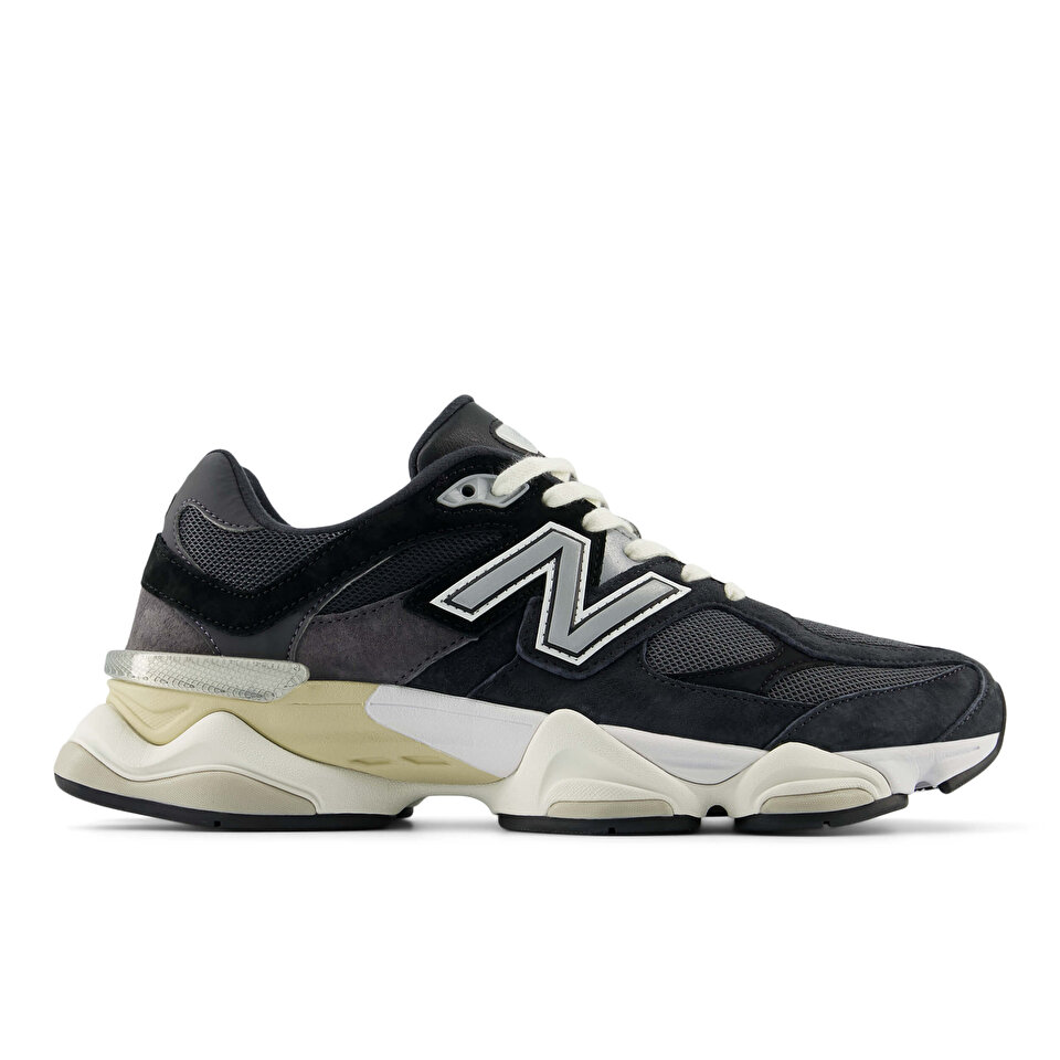 Siyah new balance top