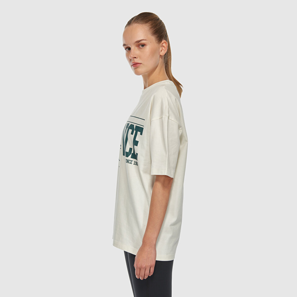 New Balance UNT3401 White Unisex Shirts
