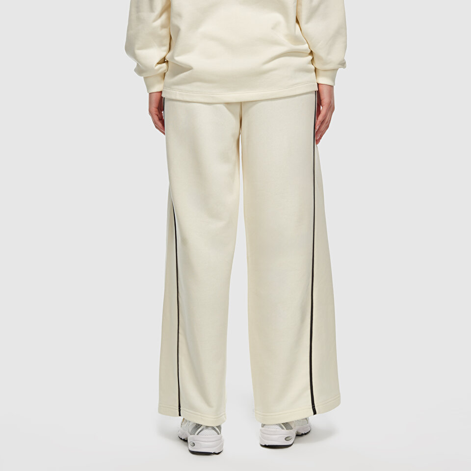 New ladies pants shop