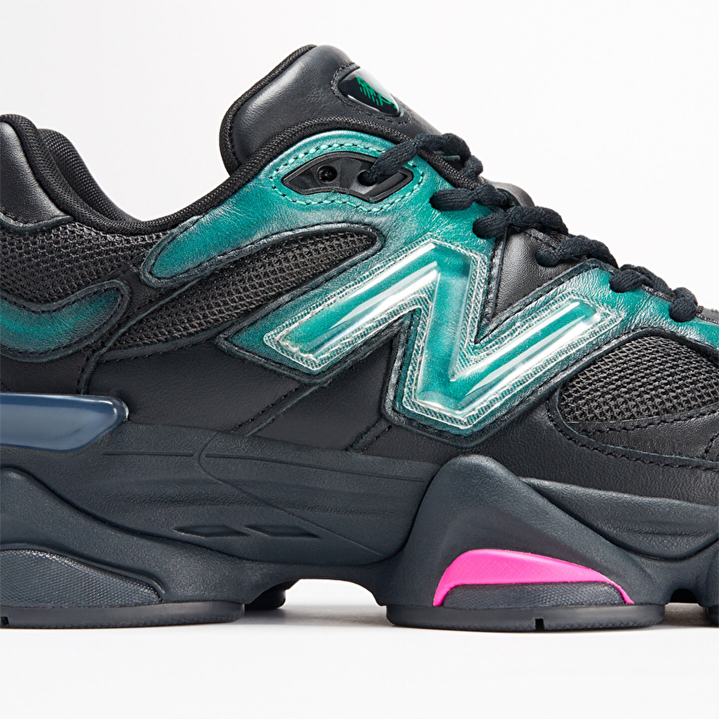 New Balance 9060 x Mowalola Newbalance