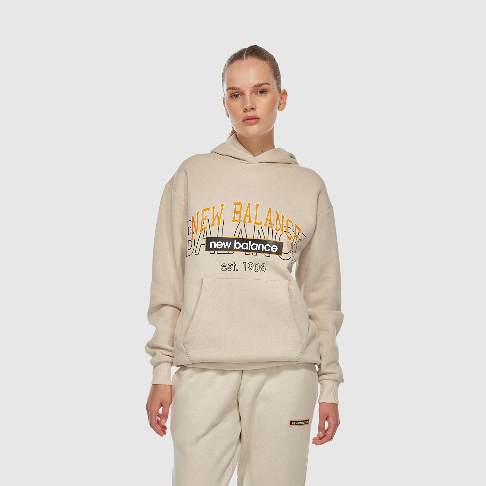 new-balance-unh3406-bej-unisex-sweatshirt