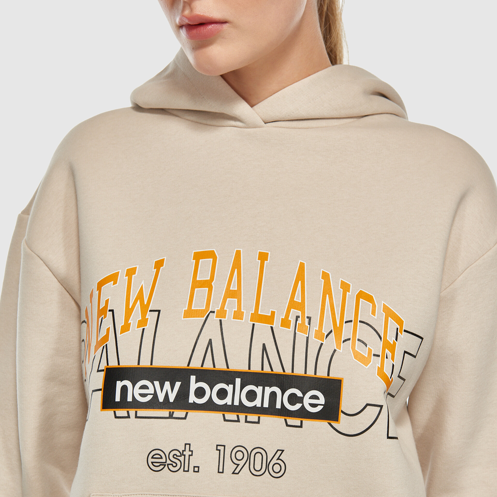 new-balance-unh3406-bej-unisex-sweatshirt