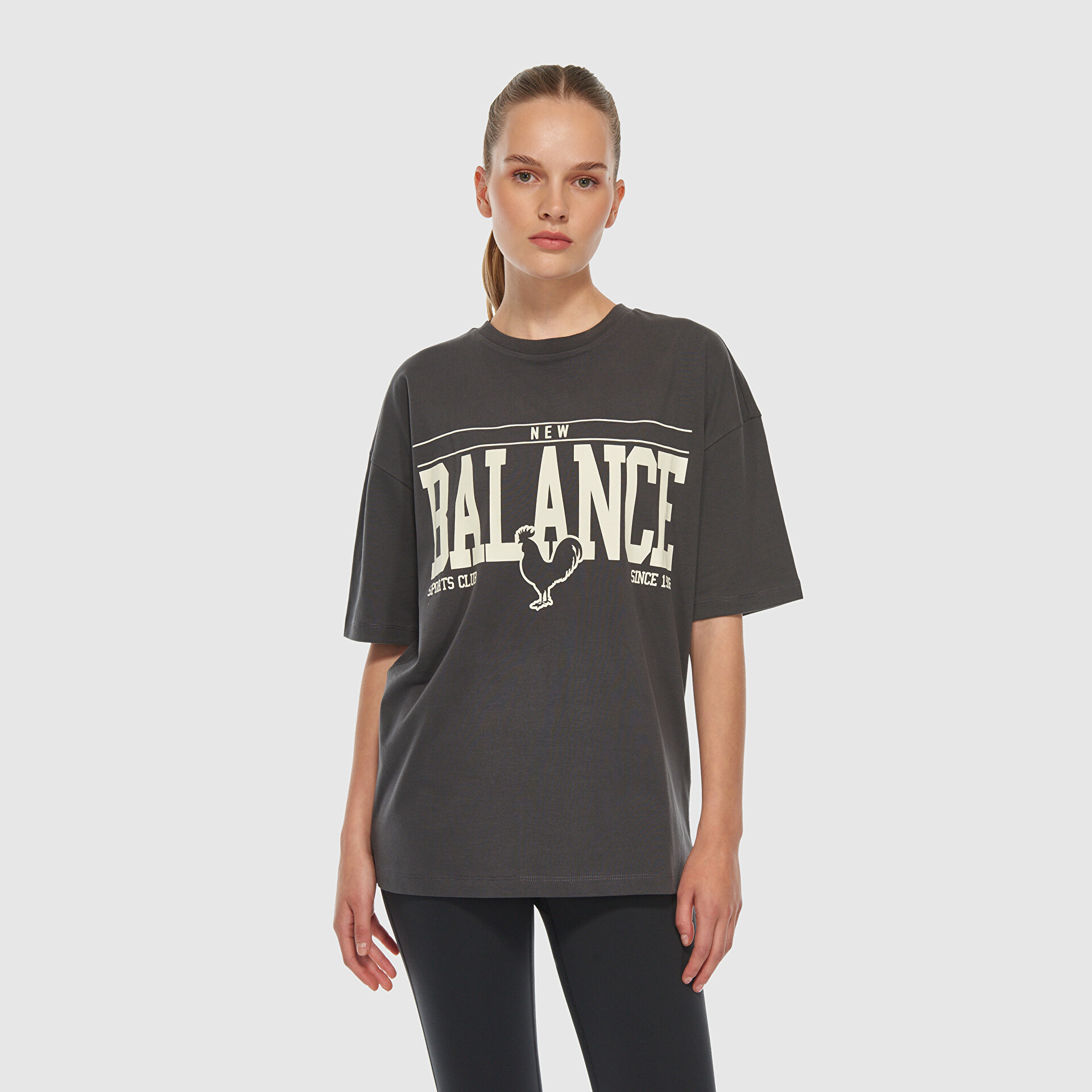 new-balance-unt3401-antrasit-unisex-tisort