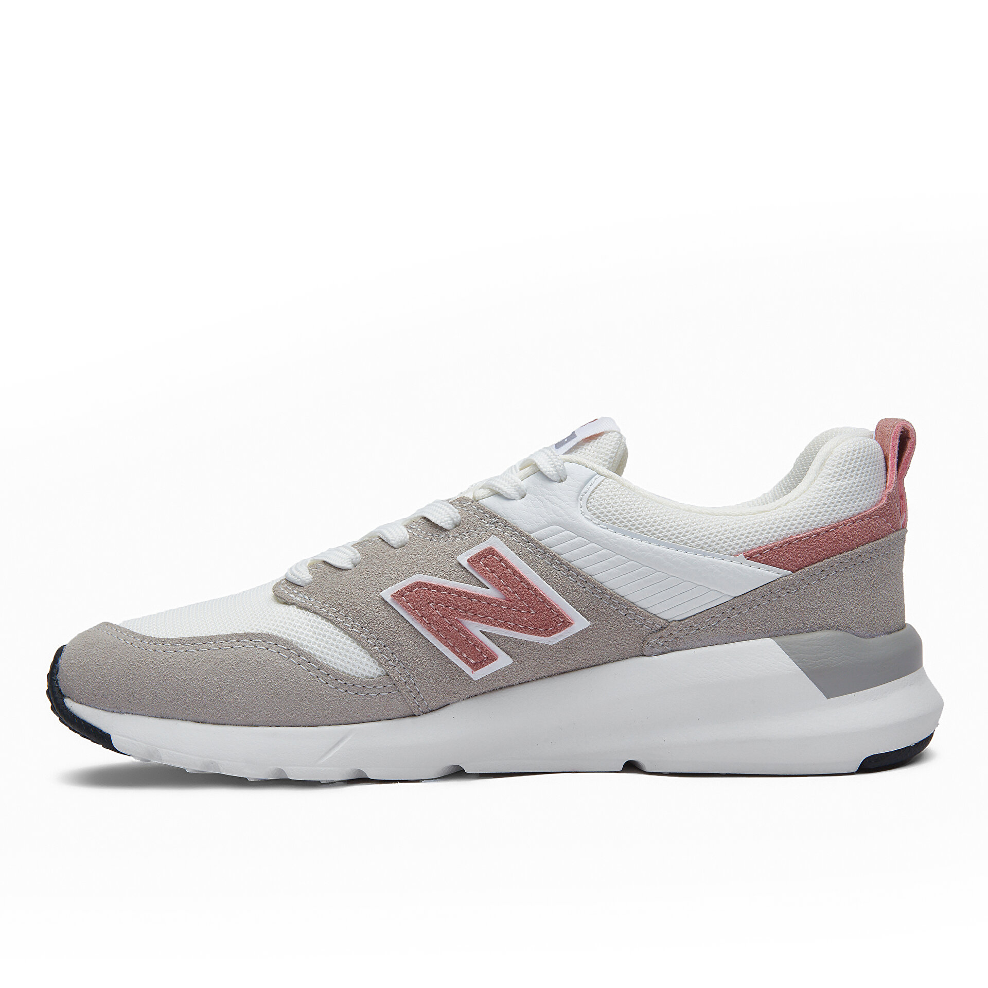 new-balance-009-gri-kadin-gunluk-giyim